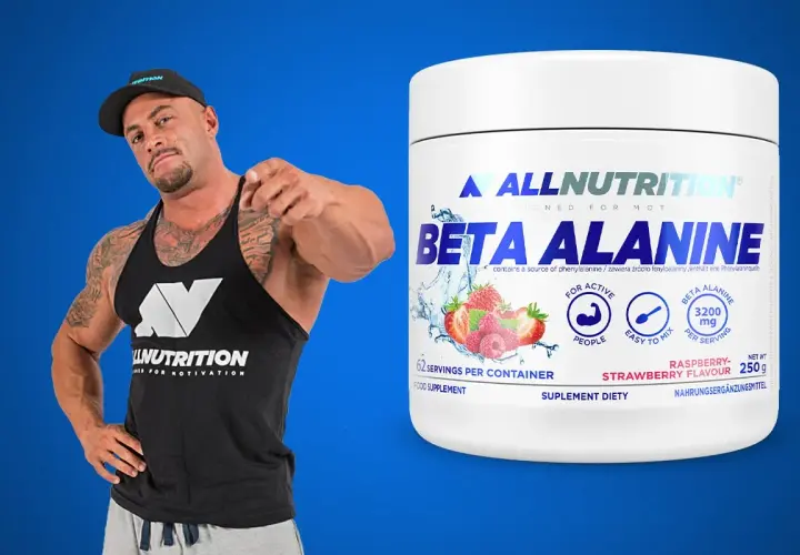 Kulturysta wskazuje na opakowanie Beta Alanine, suplementu diety, który co daje beta alanina? Zwiększa wytrzymałość i opóźnia zmęczenie.