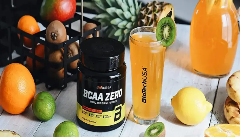 BCAA ZERO – idealne suplementy dla kolarzy. Orzeźwiający napój z owocami tropikalnymi, kiwi i cytryną.