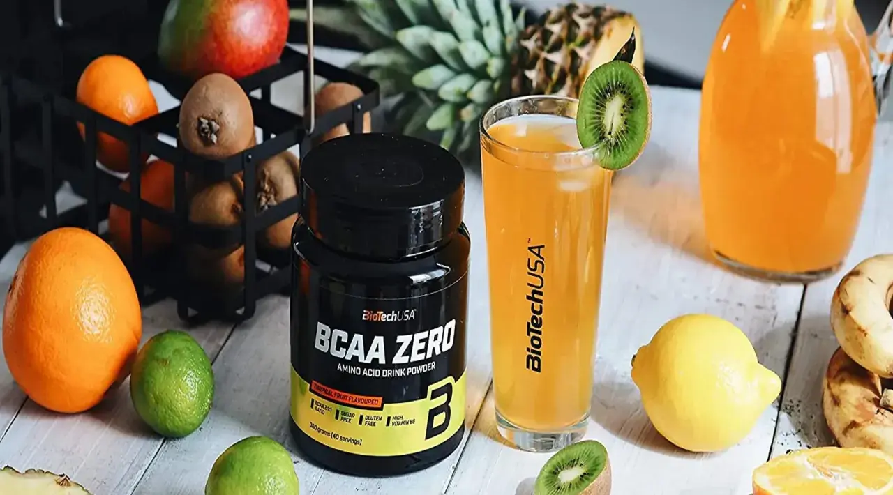 BCAA ZERO – idealne suplementy dla kolarzy. Orzeźwiający napój z owocami tropikalnymi, kiwi i cytryną.